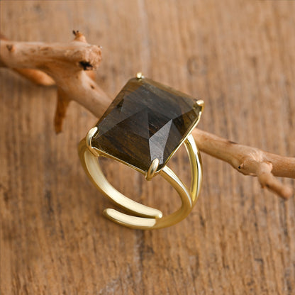 Crown Jewel Ring mit Labradorit
