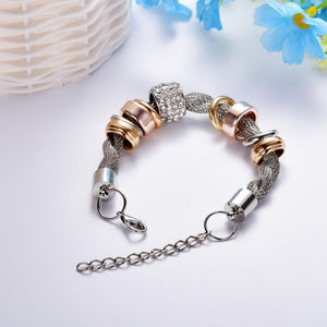 Intertwined fashion bracelet